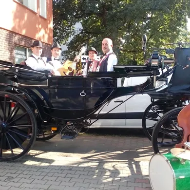 Равське Ретро