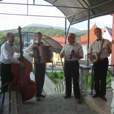 Равське Ретро