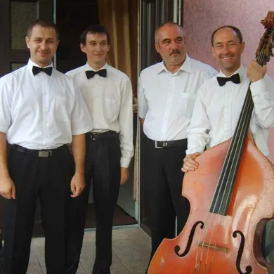 Равське Ретро