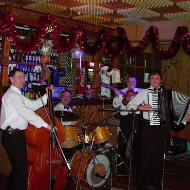 Равське Ретро