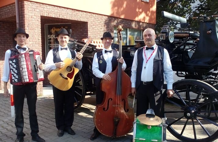 Запрошення на ювілей – почесно і приємно!